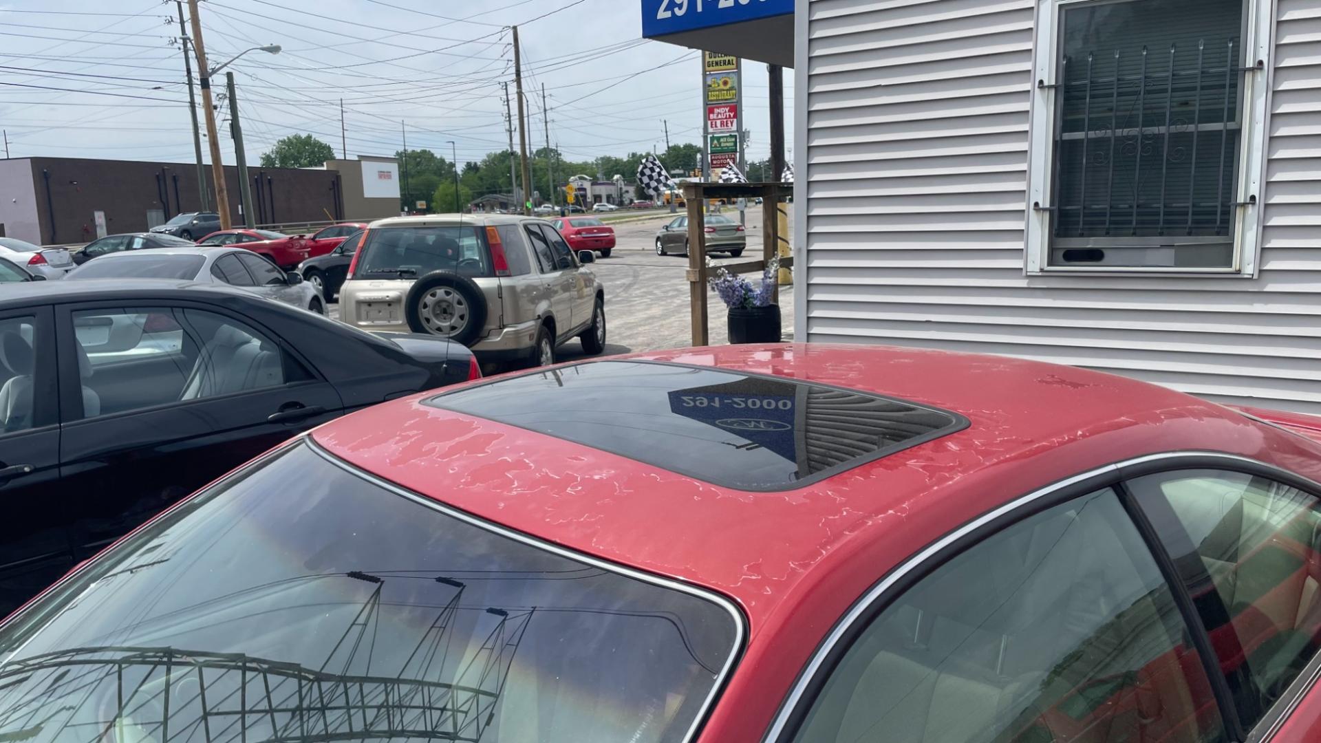 2002 RED /GRAY Toyota Camry Solara SE (2T1CF28P12C) , 4-Speed Automatic transmission, located at 2710A Westlane Rd., Indianapolis, IN, 46268, (317) 291-2000, 39.885670, -86.208160 - Photo#2